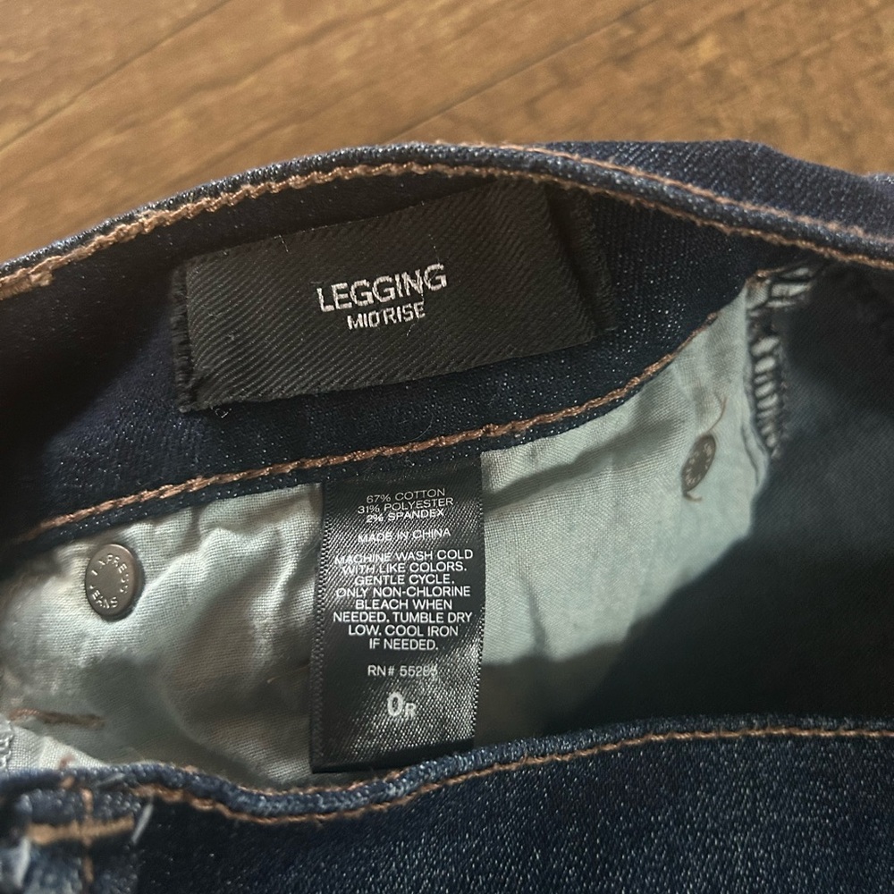 Express Distressed Skinny Jeans Dark Wash Mid Rise Stretch Denim Size 0R - Picture 10 of 10